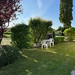 Charming Private In A By The Forest Apartment