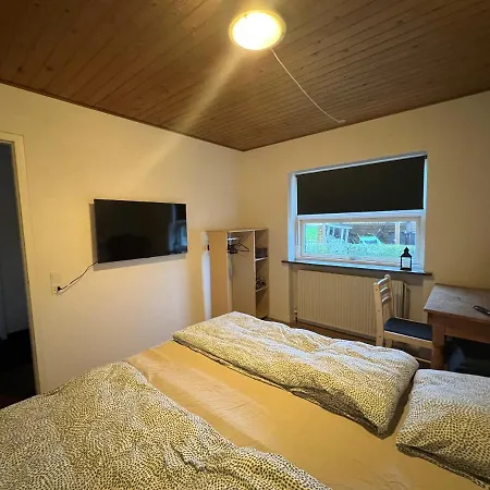 Charming Private In A By The Forest Appartement