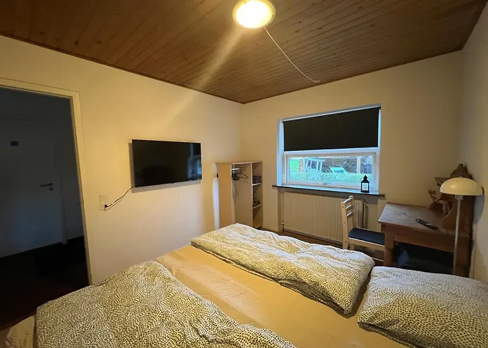 Charming Private In A By The Forest Appartement